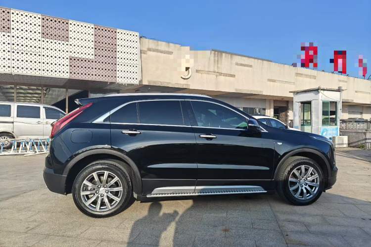 Used Cadillac XT4 2018 28T Two-Wheel Drive Leading Version Exterior 4