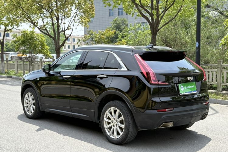 Used Cadillac XT4 2018 28T Two-Wheel Drive Tech Version Exterior 4