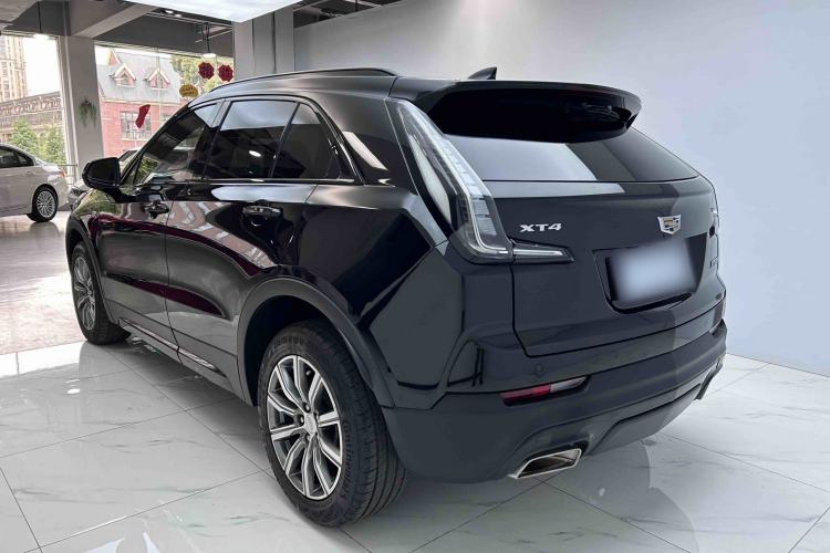 Used Cadillac XT4 2018 28T Two-Wheel Drive Luxury Sport Model Exterior 4