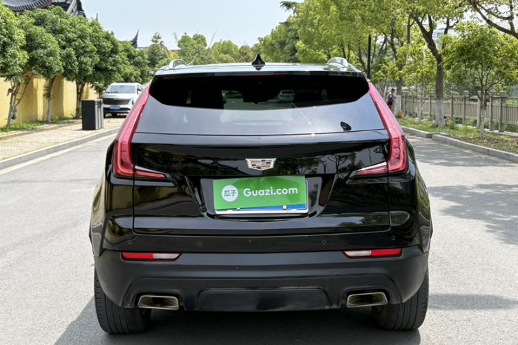 Used Cadillac XT4 2018 28T Two-Wheel Drive Tech Version Exterior 5