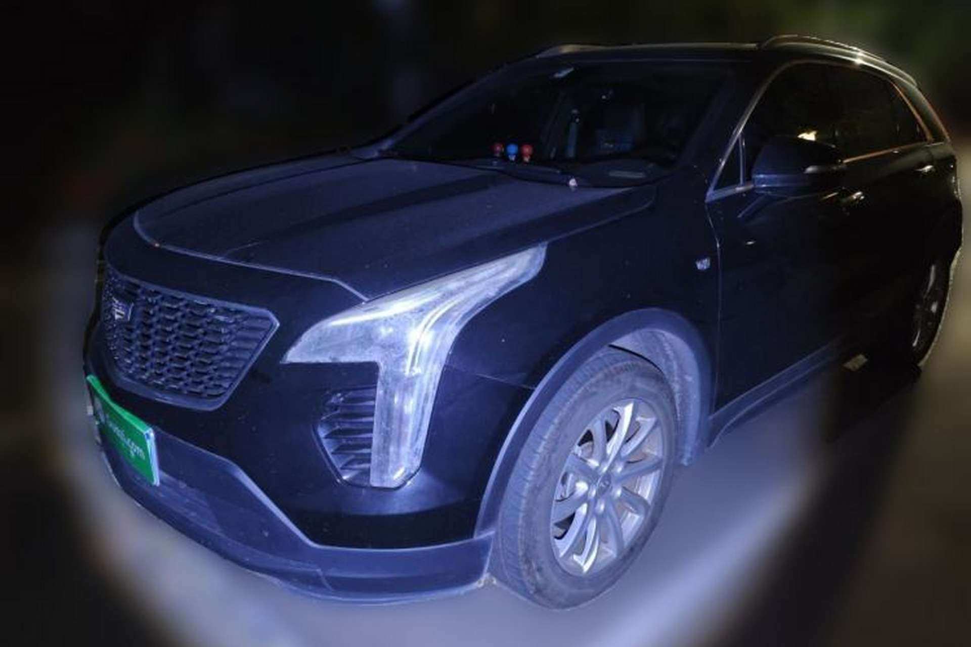 Used Cadillac XT4 2018 28T Two-Wheel Drive Tech Version Front Left 45 Deg