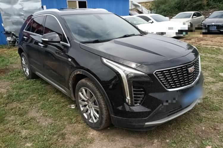 Used Cadillac XT4 2018 28T Two-Wheel Drive Leading Version Front Right 45 Deg