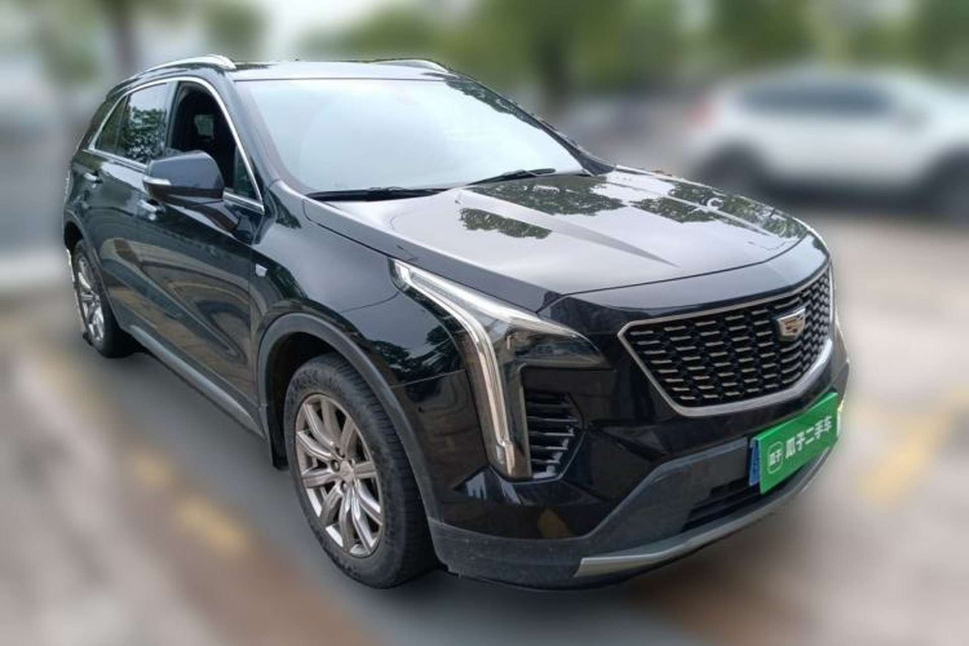 Used Cadillac XT4 2018 28T Two-Wheel Drive Leading Version Front Right 45 Deg
