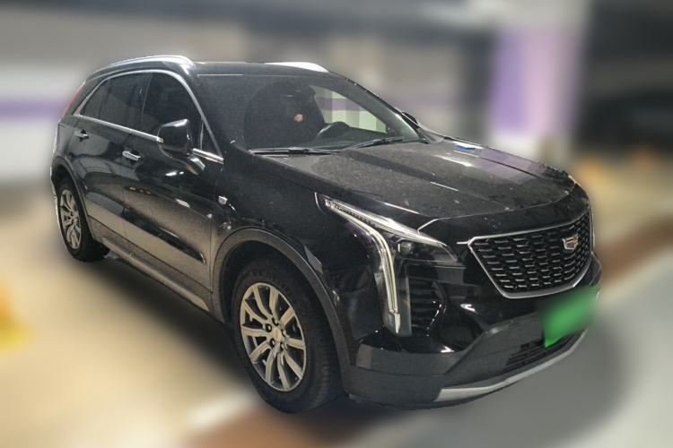 Used Cadillac XT4 2018 28T Four-Wheel Drive Leading Model Front Right 45 Deg