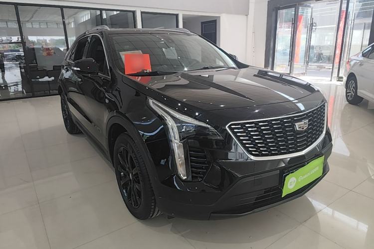 Used Cadillac XT4 2018 28T Two-Wheel Drive Tech Version Front Right 45 Deg