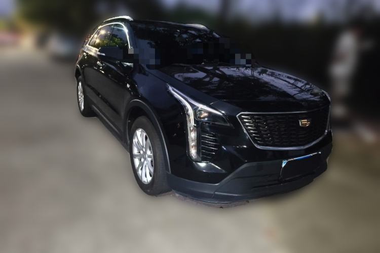 Used Cadillac XT4 2018 28T Two-Wheel Drive Tech Version Front Right 45 Deg