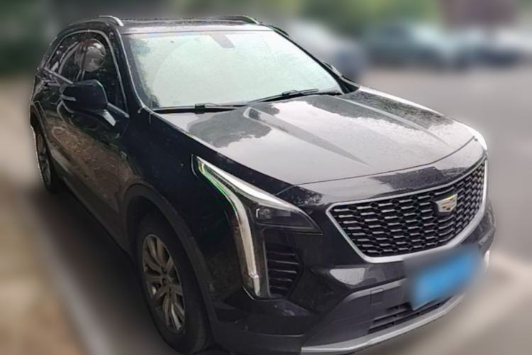 Used Cadillac XT4 2018 28T Two-Wheel Drive Leading Version Front Right 45 Deg