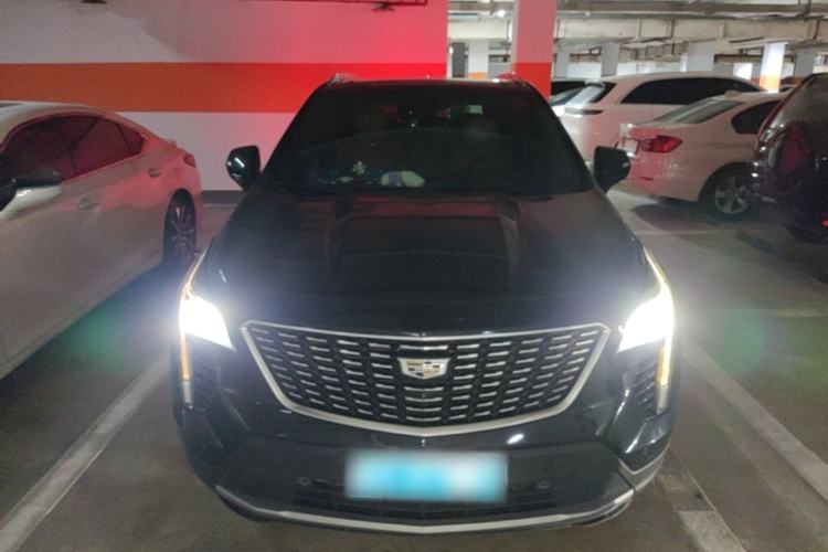 Used Cadillac XT4 2018 28T 4x4 Platinum Edition Front