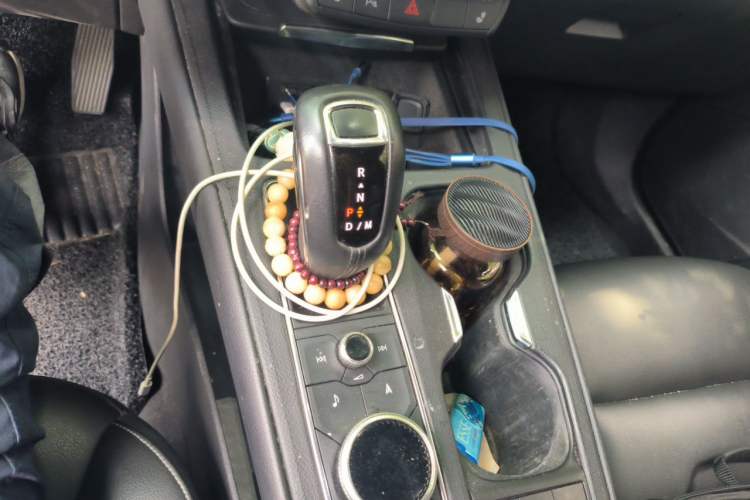 Used Cadillac XT4 2018 28T Two-Wheel Drive Leading Version Gear Lever