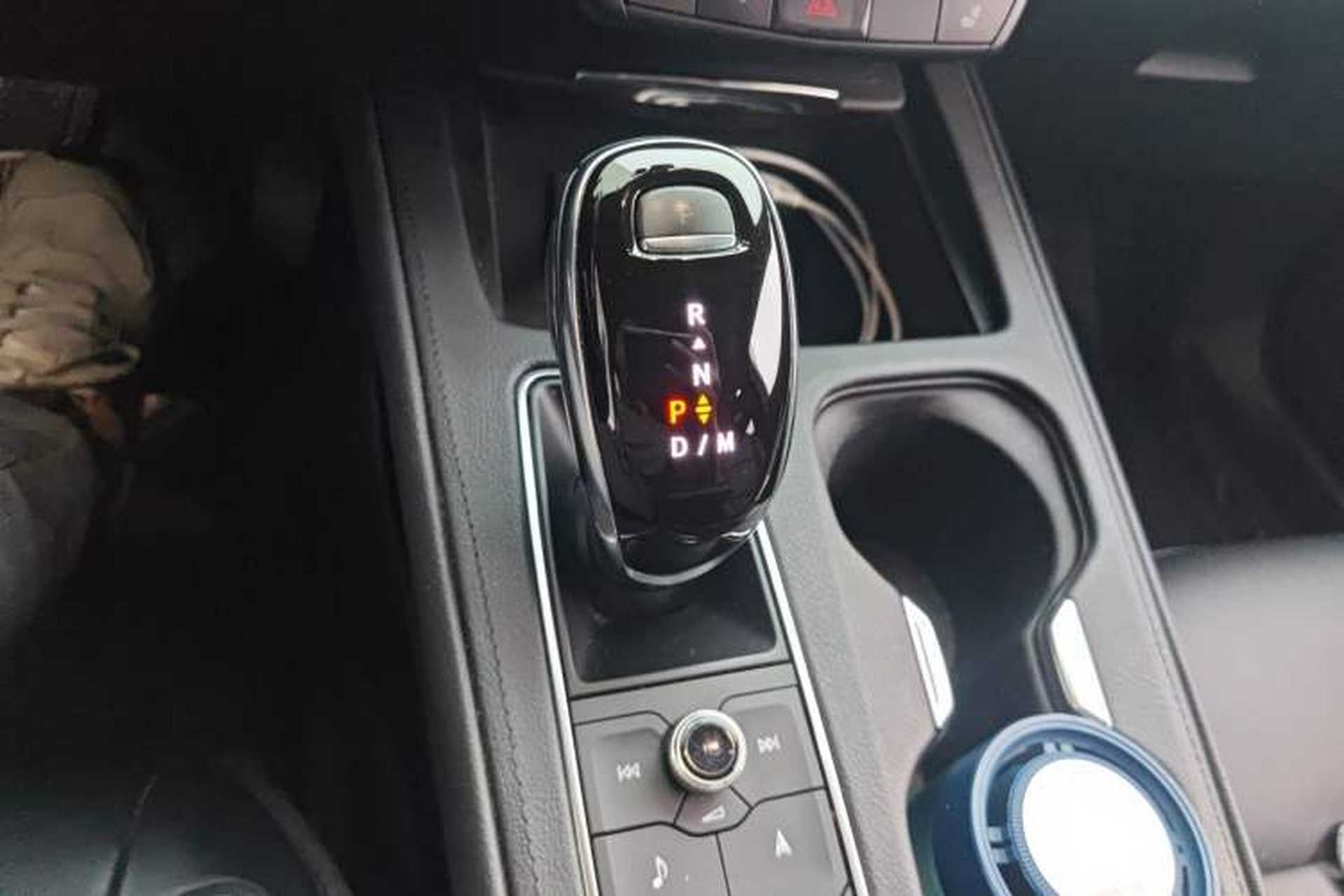 Used Cadillac XT4 2018 28T Two-Wheel-Drive Luxury Model Gear Lever
