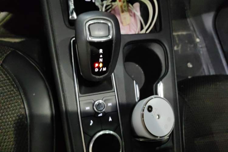 Used Cadillac XT4 2018 28T Two-Wheel Drive Leading Version Gear Lever