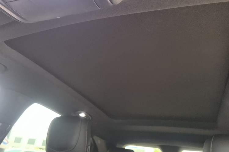 Used Cadillac XT4 2018 28T Two-Wheel Drive Tech Version Headliner