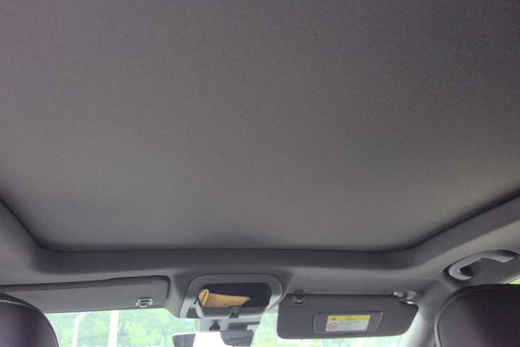 Used Cadillac XT4 2018 28T 4x4 Platinum Sport Edition Headliner