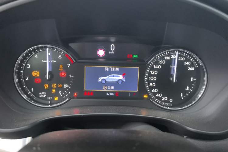 Used Cadillac XT4 2018 28T Two-Wheel Drive Leading Version Instrument Cluster