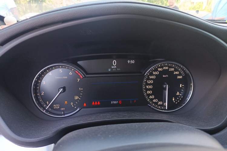Used Cadillac XT4 2018 28T Two-Wheel-Drive Luxury Model Instrument Cluster