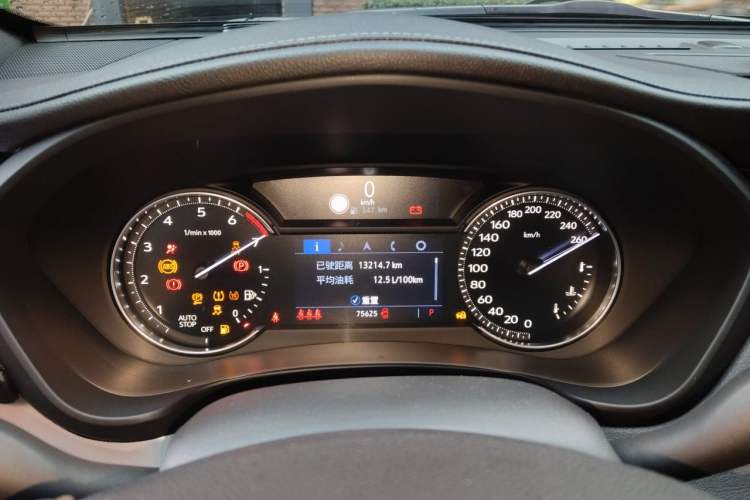 Used Cadillac XT4 2018 28T Two-Wheel Drive Leading Version Instrument Cluster