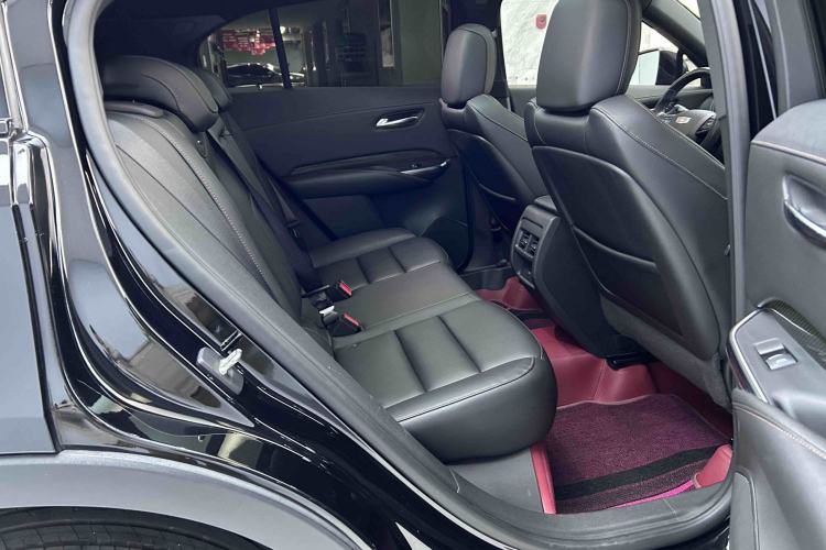 Used Cadillac XT4 2018 28T Two-Wheel Drive Luxury Sport Model Interior 4