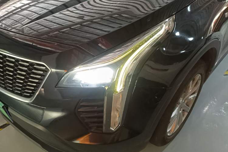 Used Cadillac XT4 2018 28T Two-Wheel Drive Tech Version Left Front Headlight