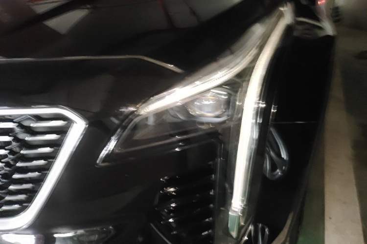 Used Cadillac XT4 2018 28T Two-Wheel Drive Leading Version Left Front Headlight