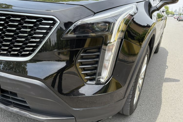 Used Cadillac XT4 2018 28T Two-Wheel Drive Tech Version Left Front Headlight