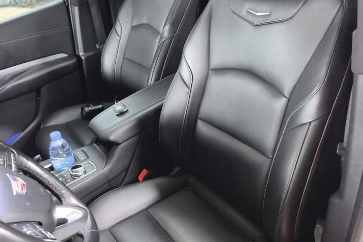 Used Cadillac XT4 2018 28T Two-Wheel Drive Leading Version Left Front Seat