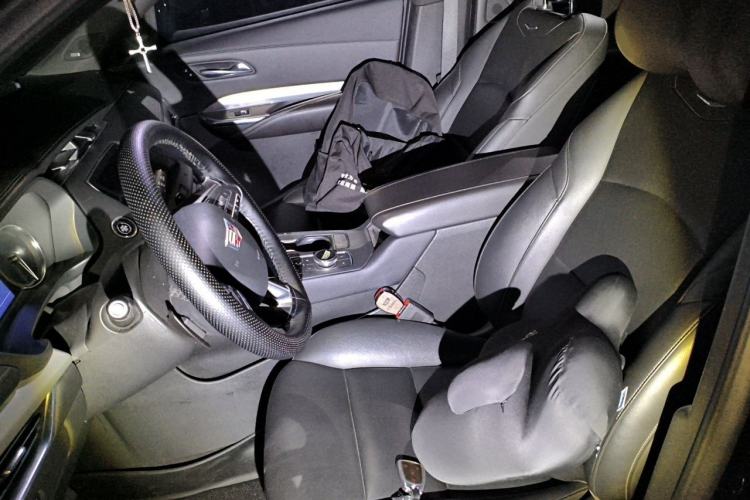 Used Cadillac XT4 2018 28T Two-Wheel Drive Leading Version Left Front Seat