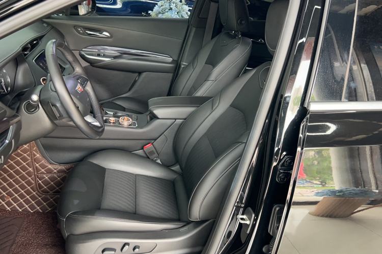 Used Cadillac XT4 2018 28T Two-Wheel Drive Tech Version Left Front Seat
