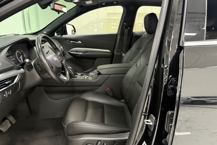 Used Cadillac XT4 2018 28T Two-Wheel Drive Leading Version Left Front Seat