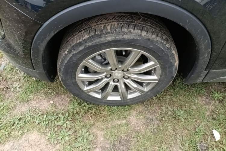 Used Cadillac XT4 2018 28T Two-Wheel Drive Leading Version Left Front Wheel Hub