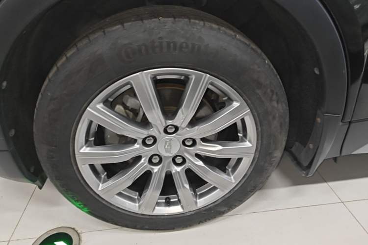 Used Cadillac XT4 2018 28T Four-Wheel Drive Leading Model Left Front Wheel Hub