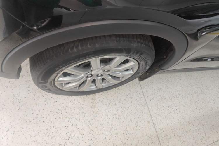 Used Cadillac XT4 2018 28T Two-Wheel Drive Leading Version Left Front Wheel Hub