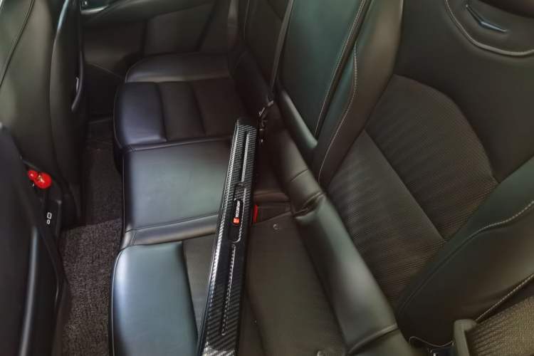 Used Cadillac XT4 2018 28T Two-Wheel Drive Tech Version Left Rear Seat