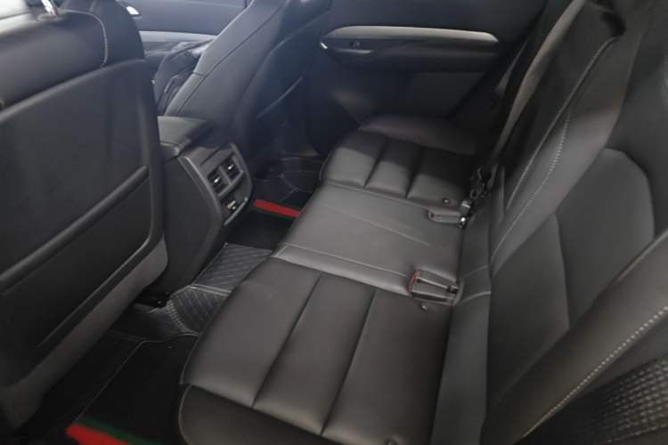 Used Cadillac XT4 2018 28T Four-Wheel Drive Leading Model Left Rear Seat