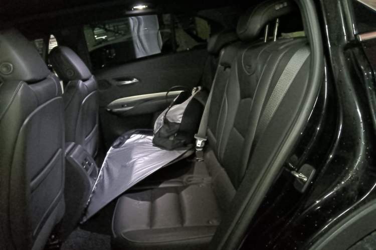 Used Cadillac XT4 2018 28T Two-Wheel Drive Leading Version Left Rear Seat