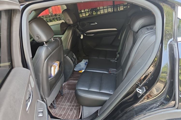Used Cadillac XT4 2018 28T Two-Wheel Drive Leading Version Left Rear Seat