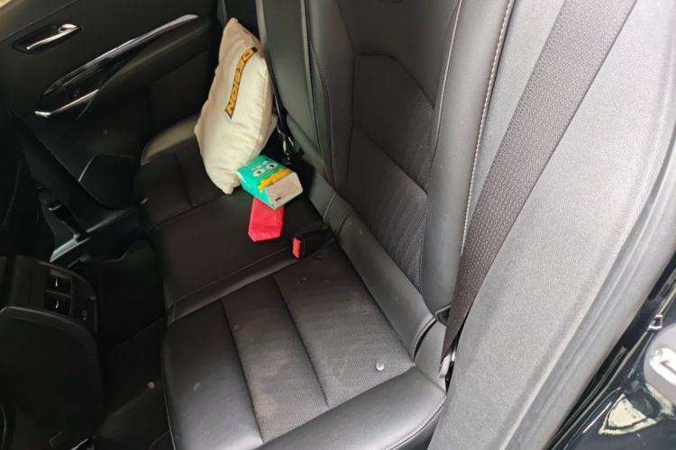 Used Cadillac XT4 2018 28T Two-Wheel Drive Tech Version Left Rear Seat
