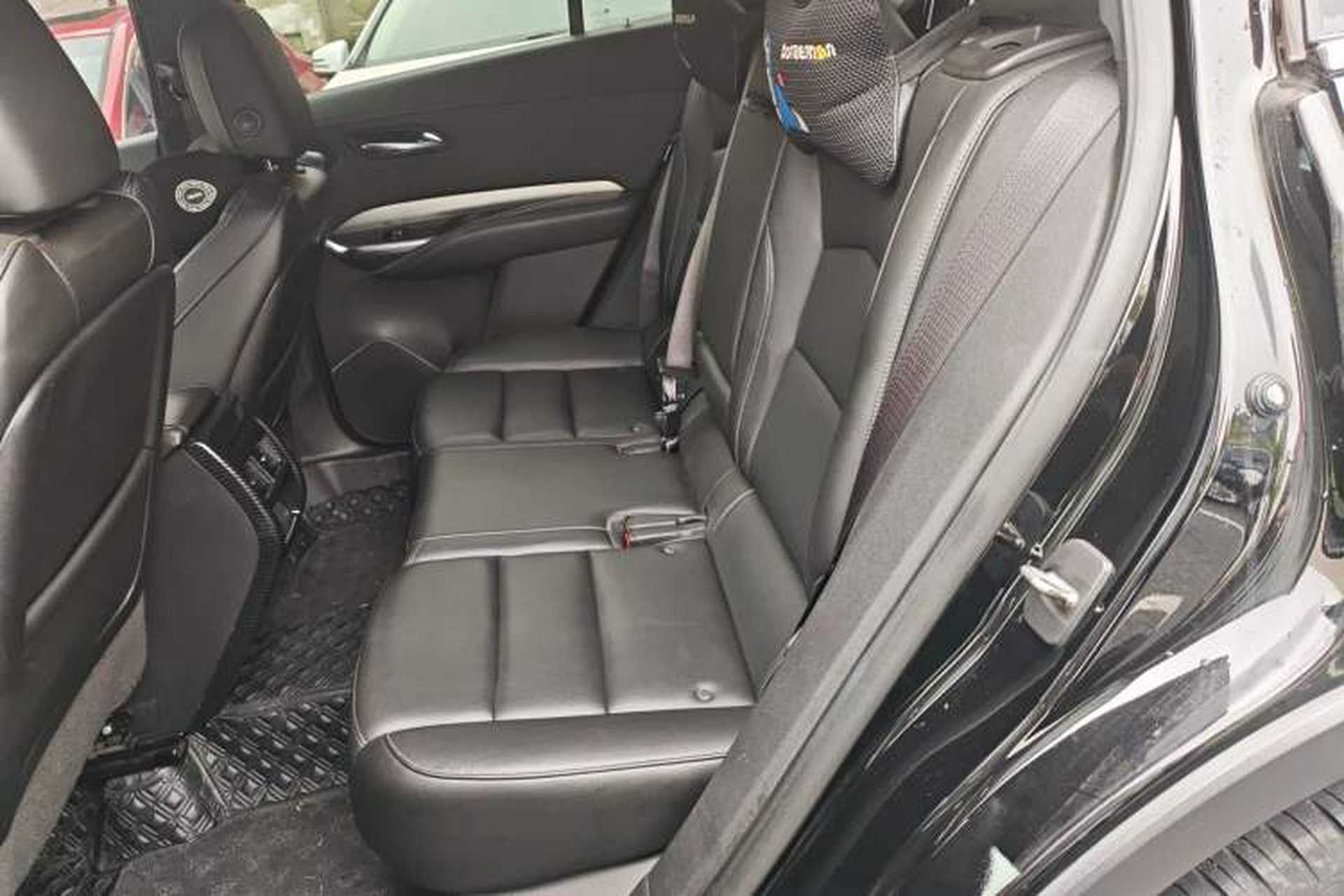 Used Cadillac XT4 2018 28T Two-Wheel Drive Leading Sport Model Left Rear Seat