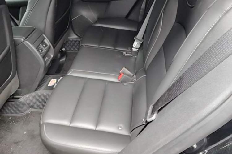 Used Cadillac XT4 2018 28T Two-Wheel Drive Leading Version Left Rear Seat