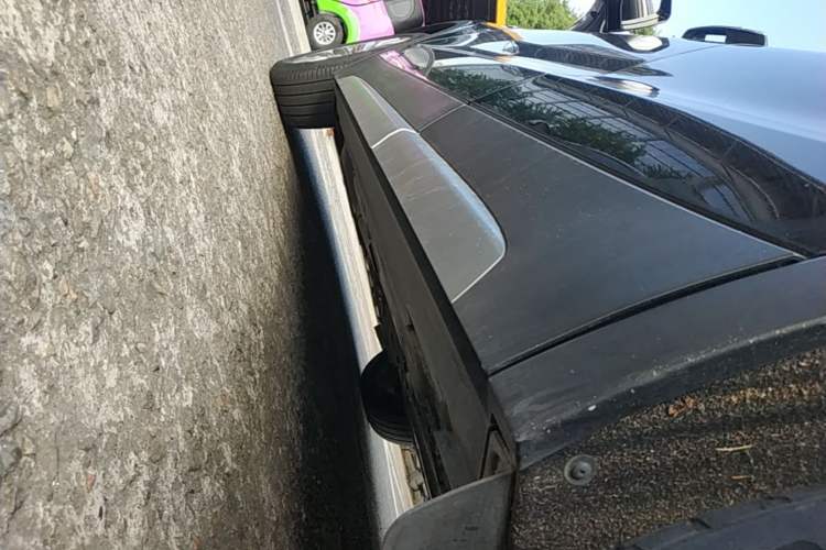 Used Cadillac XT4 2018 28T Two-Wheel Drive Leading Version Left Side Sill