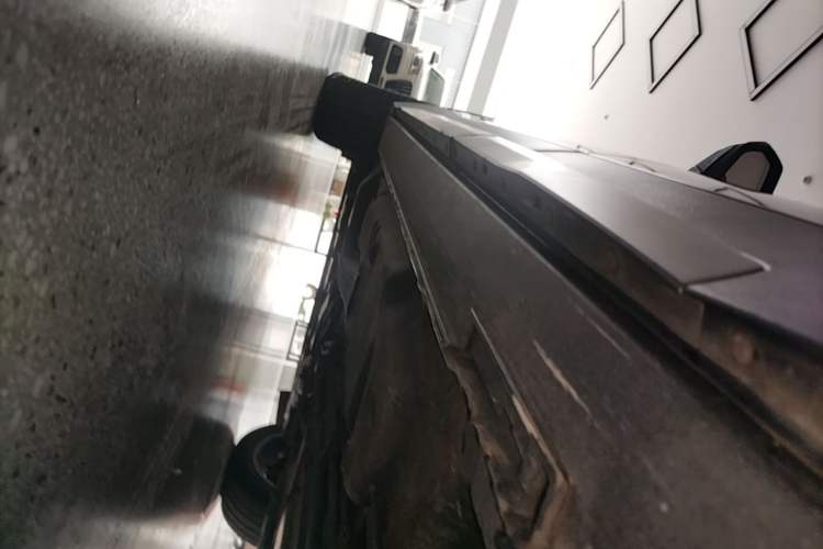 Used Cadillac XT4 2018 28T Two-Wheel Drive Leading Version Left Side Sill