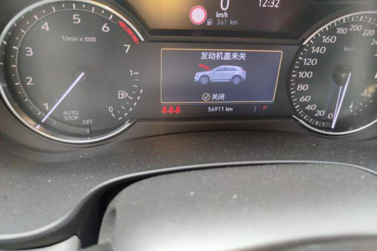 Used Cadillac XT4 2018 28T Two-Wheel Drive Leading Version Odometer Close Up