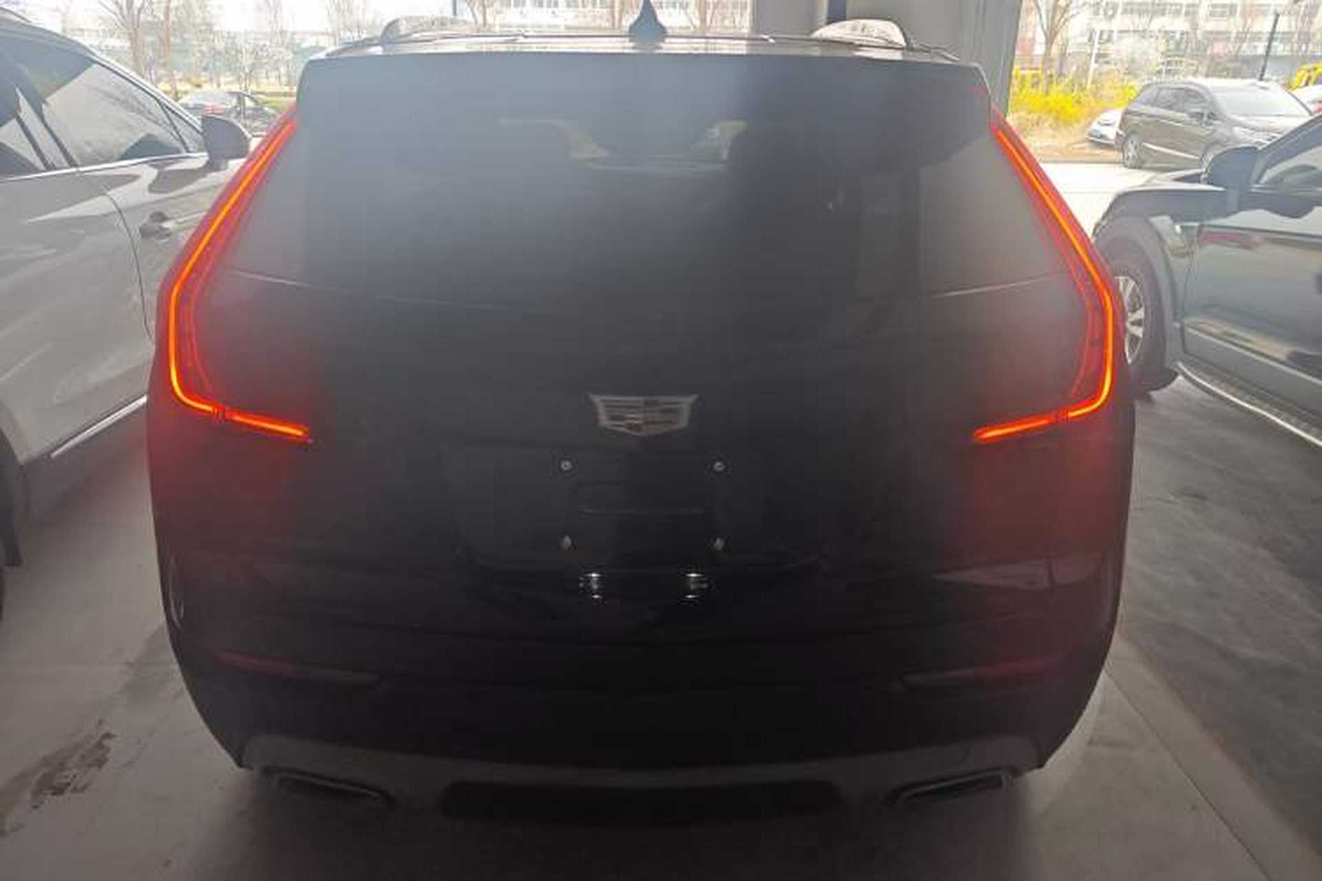 Used Cadillac XT4 2018 28T Two-Wheel-Drive Luxury Model Rear
