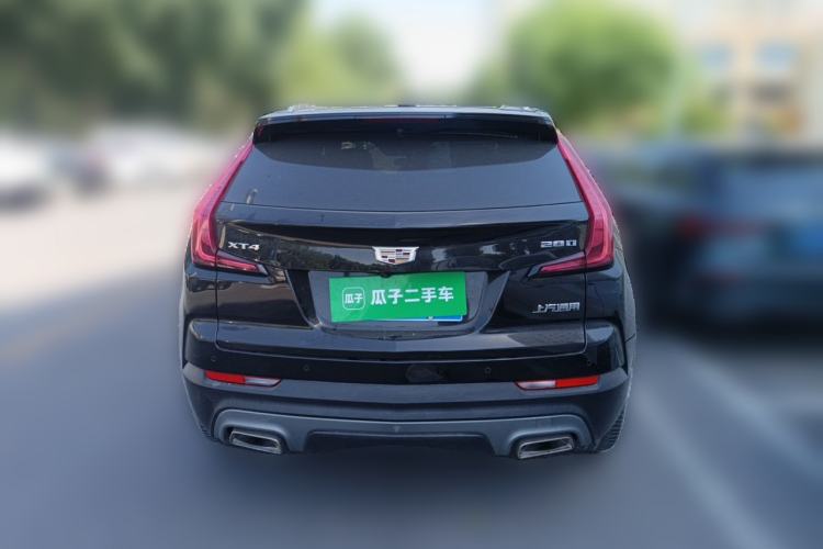 Used Cadillac XT4 2018 28T Two-Wheel-Drive Luxury Model Rear