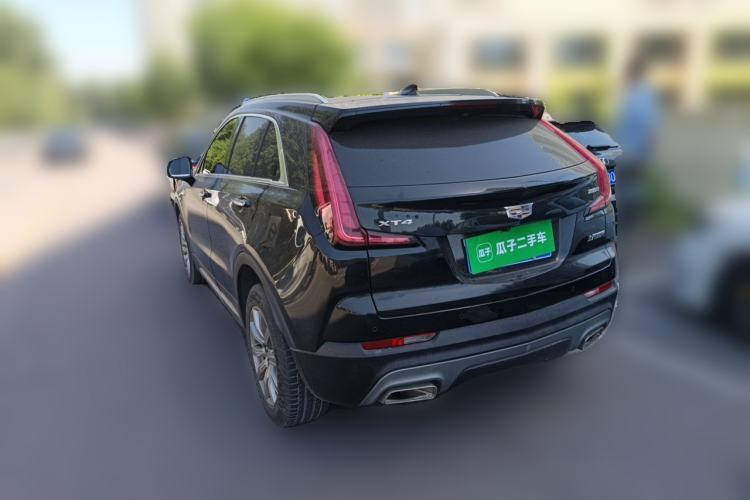 Used Cadillac XT4 2018 28T Two-Wheel-Drive Luxury Model Rear Left 45 Deg