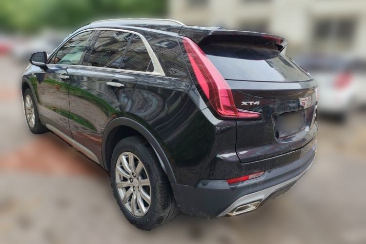 Used Cadillac XT4 2018 28T Two-Wheel-Drive Luxury Model Rear Left 45 Deg