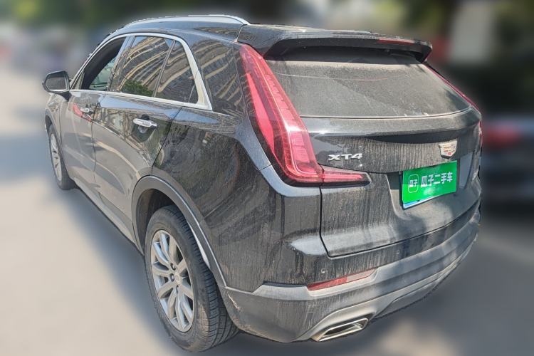 Used Cadillac XT4 2018 28T Two-Wheel-Drive Luxury Model Rear Left 45 Deg