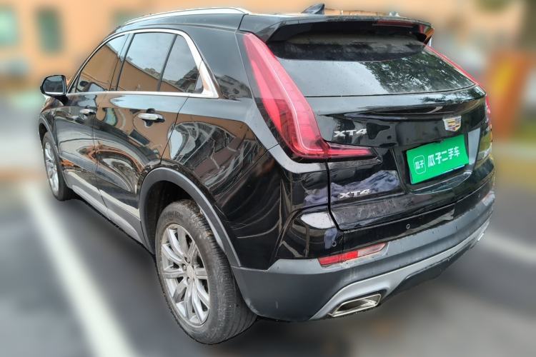 Used Cadillac XT4 2018 28T Two-Wheel-Drive Luxury Model Rear Left 45 Deg