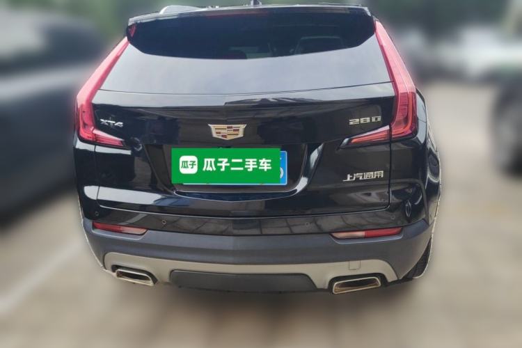 Used Cadillac XT4 2018 28T Two-Wheel-Drive Luxury Model Rear