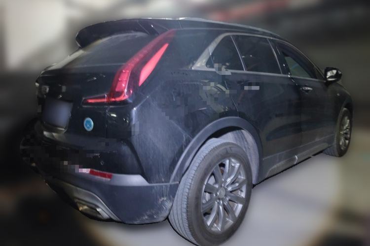 Used Cadillac XT4 2018 28T Two-Wheel-Drive Luxury Model Rear Right 45 Deg