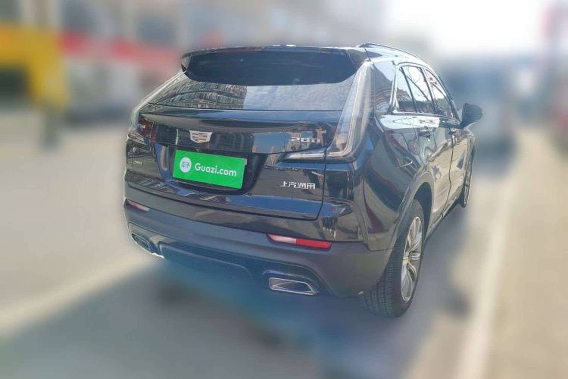Used Cadillac XT4 2018 28T 4x4 Leading Sport Model Rear Right 45 Deg